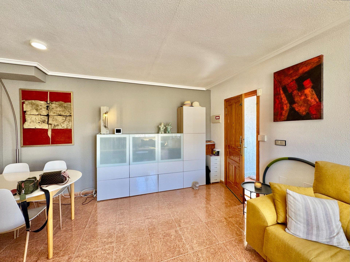 Se vende Villa - Chalet de 3 dormitorios en Costa Blanca, Alicante, España