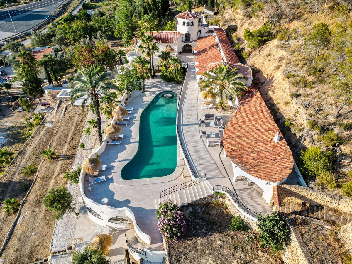 11 Bed Townhouse for sale in Altea Costa Blanca, Alicante, Spain