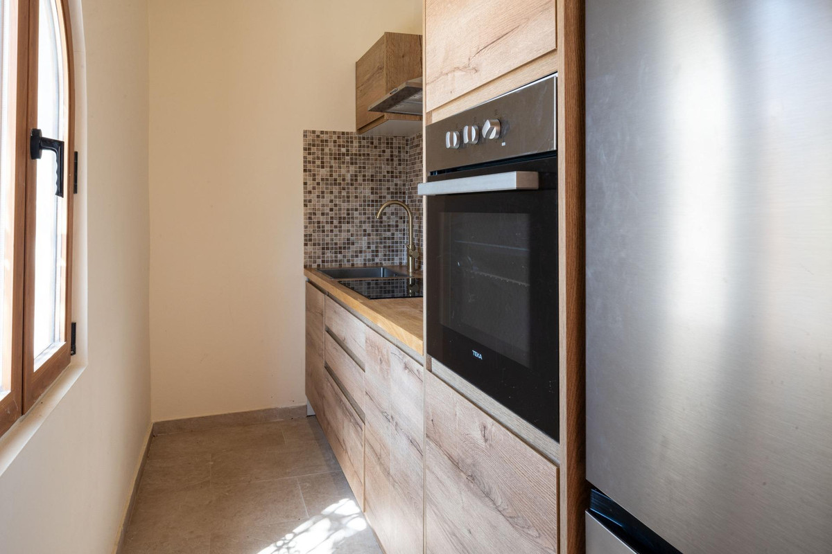 11 Bed Townhouse for sale in Altea Costa Blanca, Alicante, Spain
