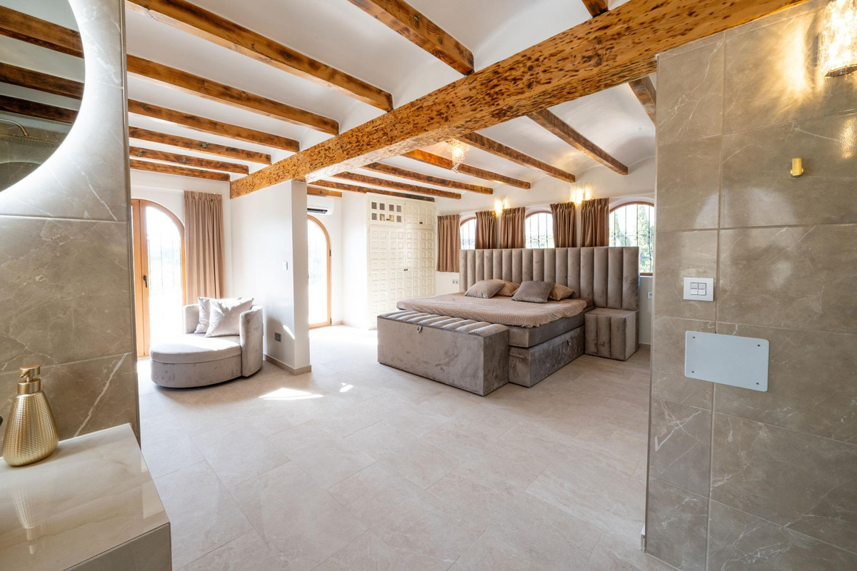 11 Bed Townhouse for sale in Altea Costa Blanca, Alicante, Spain