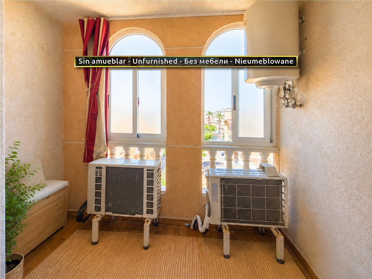Se vende Apartamento Planta Media de 2 dormitorios en Costa Blanca, Alicante, España
