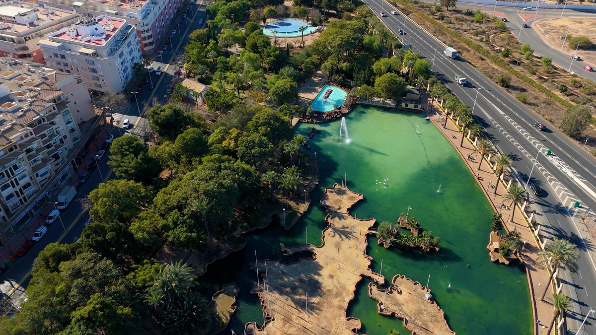 Se vende Apartamento Planta Media de 2 dormitorios en Costa Blanca, Alicante, España