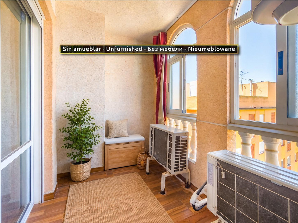 Se vende Apartamento Planta Media de 2 dormitorios en Costa Blanca, Alicante, España