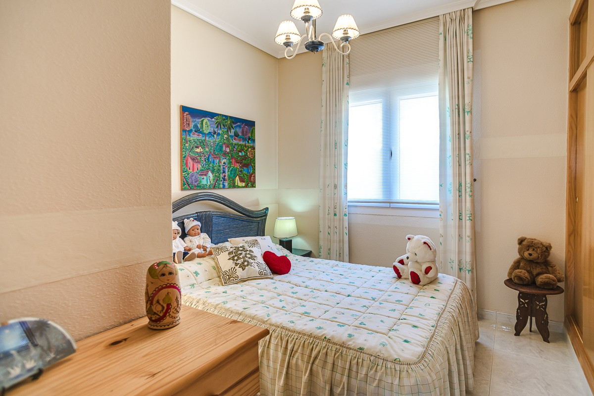 Se vende Villa - Chalet de 2 dormitorios en Costa Blanca, Alicante, España
