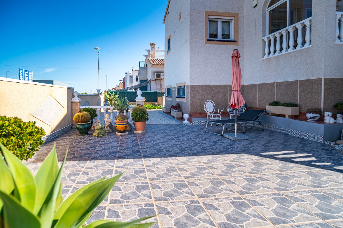 Se vende Villa - Chalet de 2 dormitorios en Costa Blanca, Alicante, España