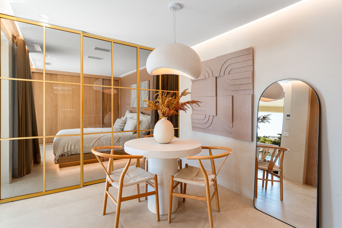 5 Bed Townhouse for sale in Nueva Andalucía Costa Del Sol, Málaga, Spain