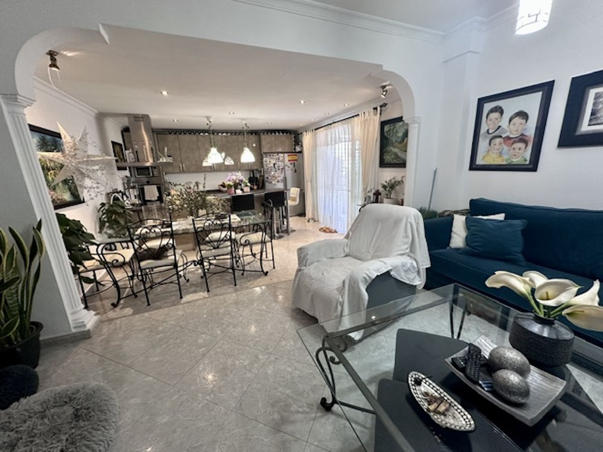 Se vende Apartamento Planta Baja de 4 dormitorios en Costa Del Sol, Málaga, España