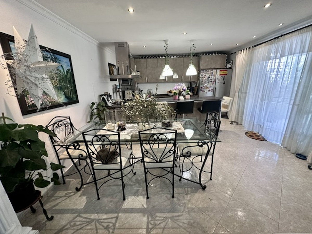 Se vende Apartamento Planta Baja de 4 dormitorios en Costa Del Sol, Málaga, España