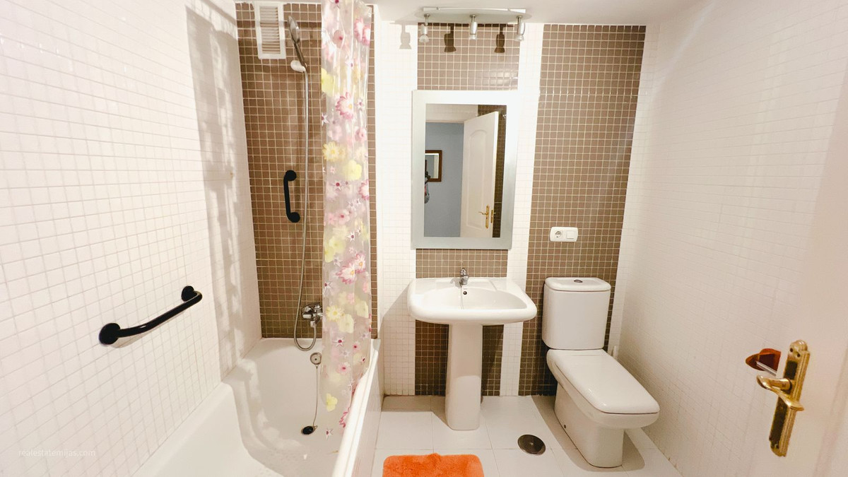 2 Bed Apartment for sale in Reserva De Marbella Costa Del Sol, Málaga, Spain