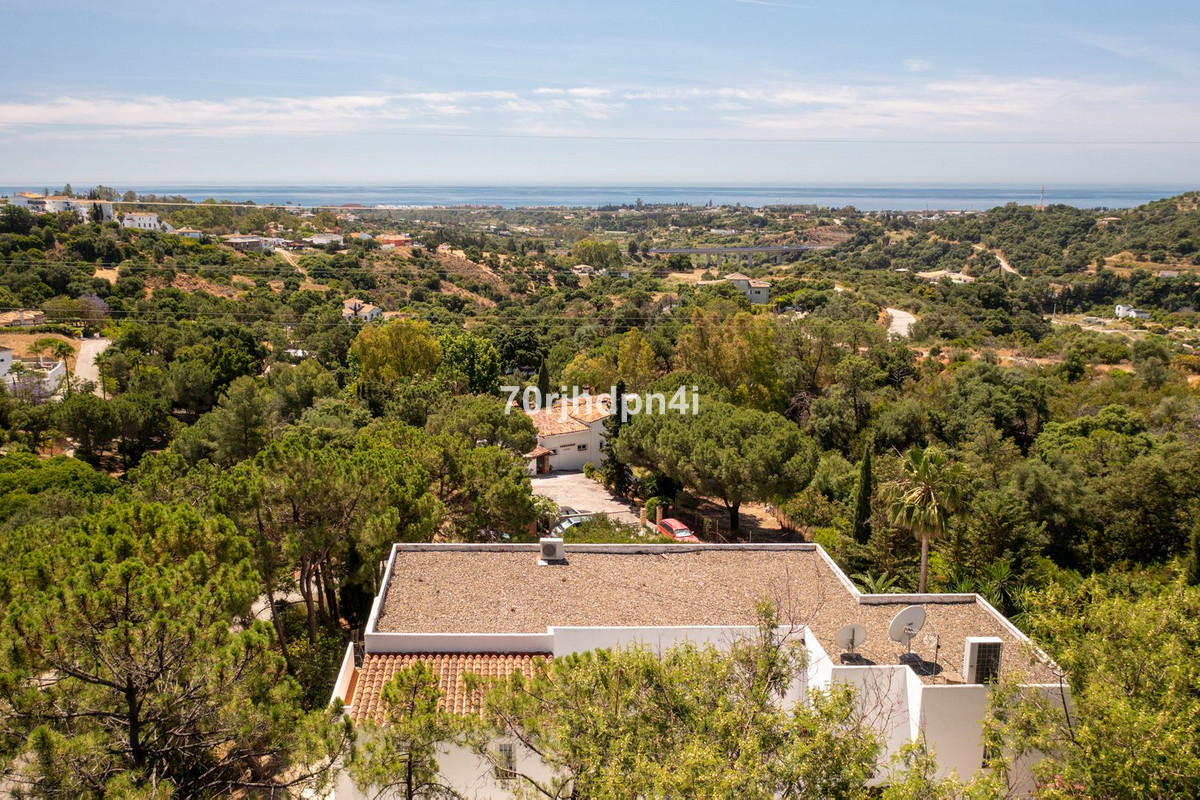 5 Bed Townhouse for sale in Estepona Costa Del Sol, Málaga, Spain