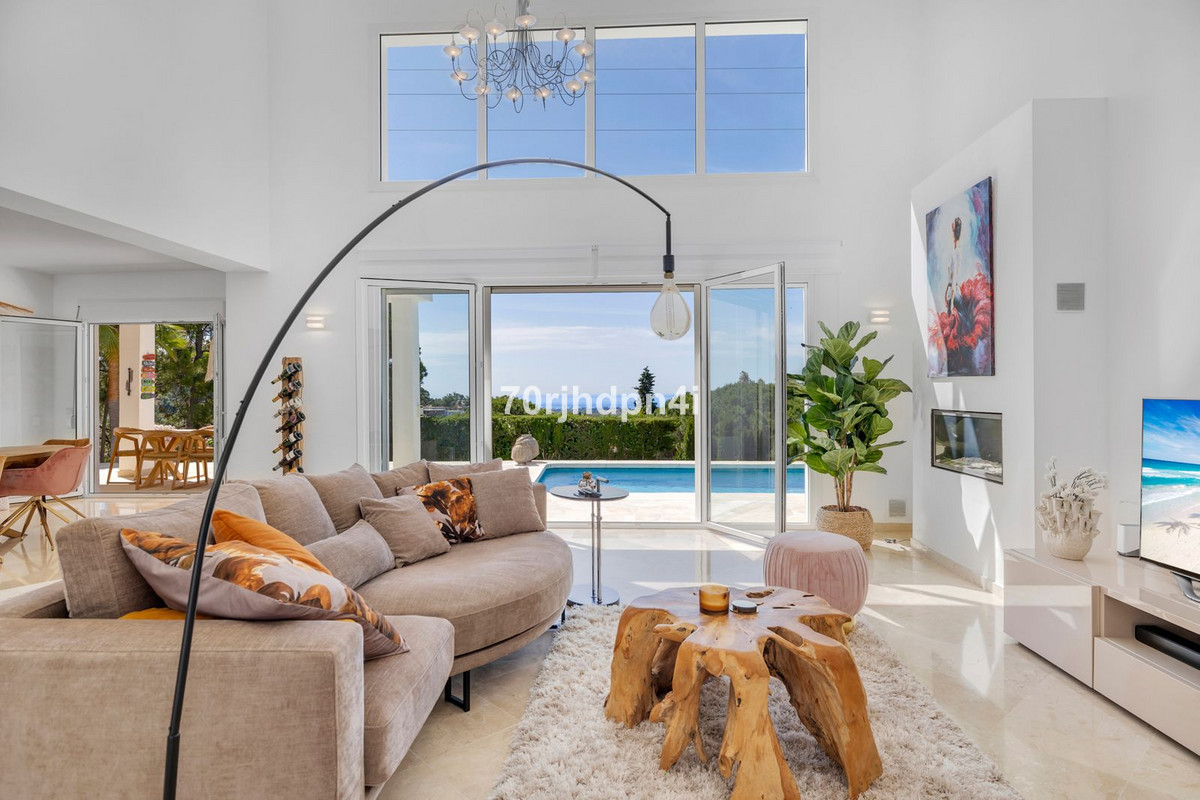 5 Bed Townhouse for sale in Estepona Costa Del Sol, Málaga, Spain