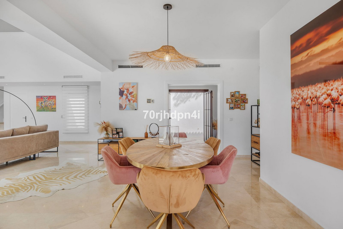 5 Bed Townhouse for sale in Estepona Costa Del Sol, Málaga, Spain