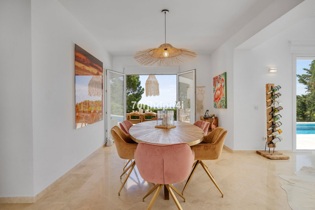 5 Bed Townhouse for sale in Estepona Costa Del Sol, Málaga, Spain