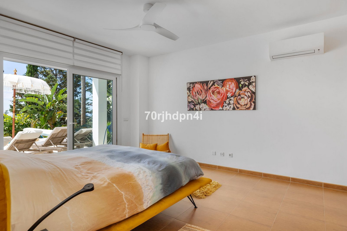 5 Bed Townhouse for sale in Estepona Costa Del Sol, Málaga, Spain