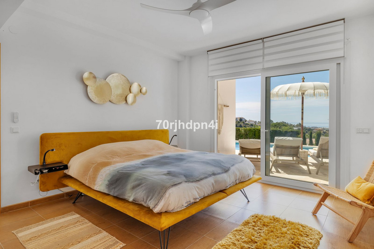 5 Bed Townhouse for sale in Estepona Costa Del Sol, Málaga, Spain
