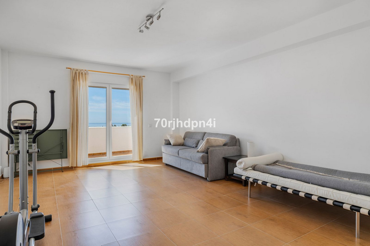 5 Bed Townhouse for sale in Estepona Costa Del Sol, Málaga, Spain