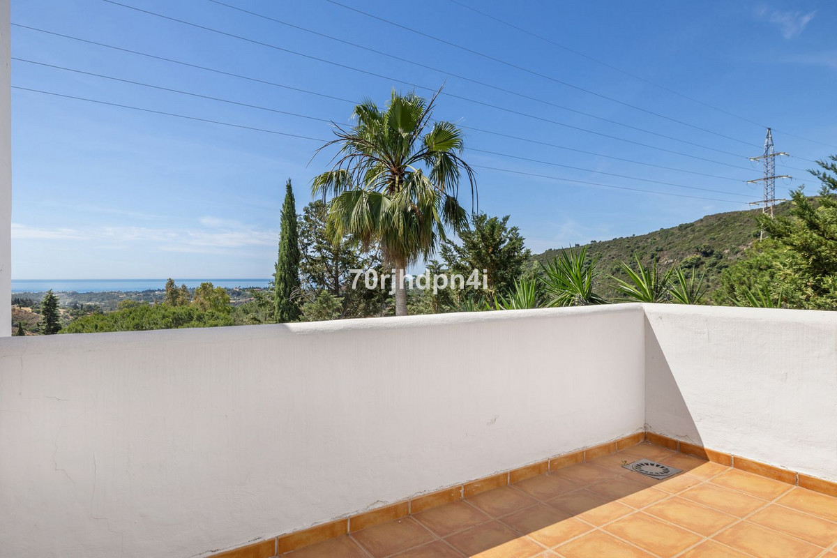 5 Bed Townhouse for sale in Estepona Costa Del Sol, Málaga, Spain