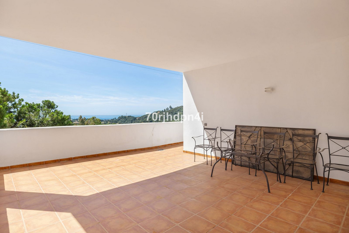 5 Bed Townhouse for sale in Estepona Costa Del Sol, Málaga, Spain
