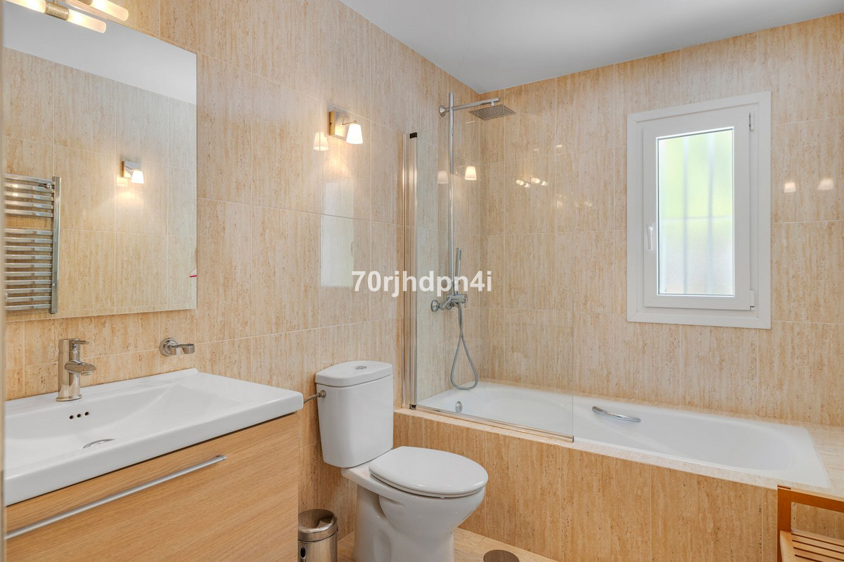 5 Bed Townhouse for sale in Estepona Costa Del Sol, Málaga, Spain