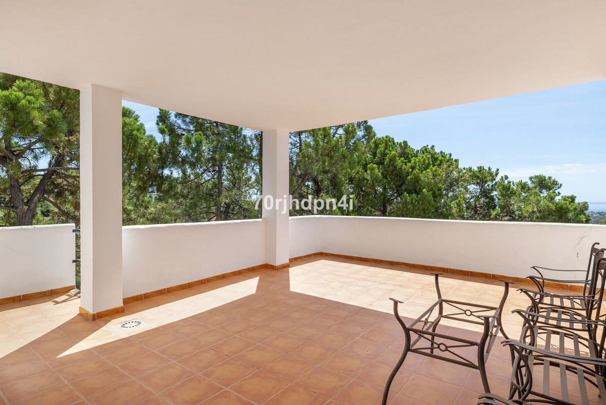 5 Bed Townhouse for sale in Estepona Costa Del Sol, Málaga, Spain