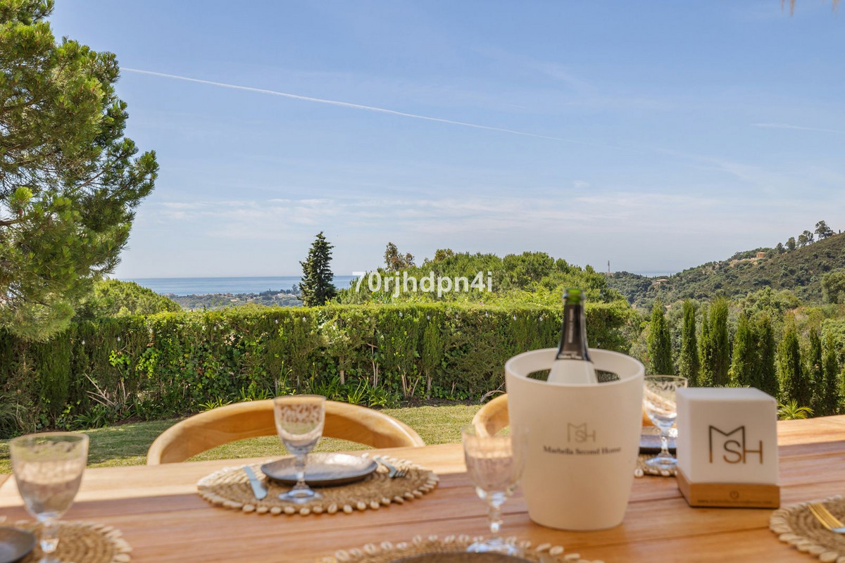 5 Bed Townhouse for sale in Estepona Costa Del Sol, Málaga, Spain
