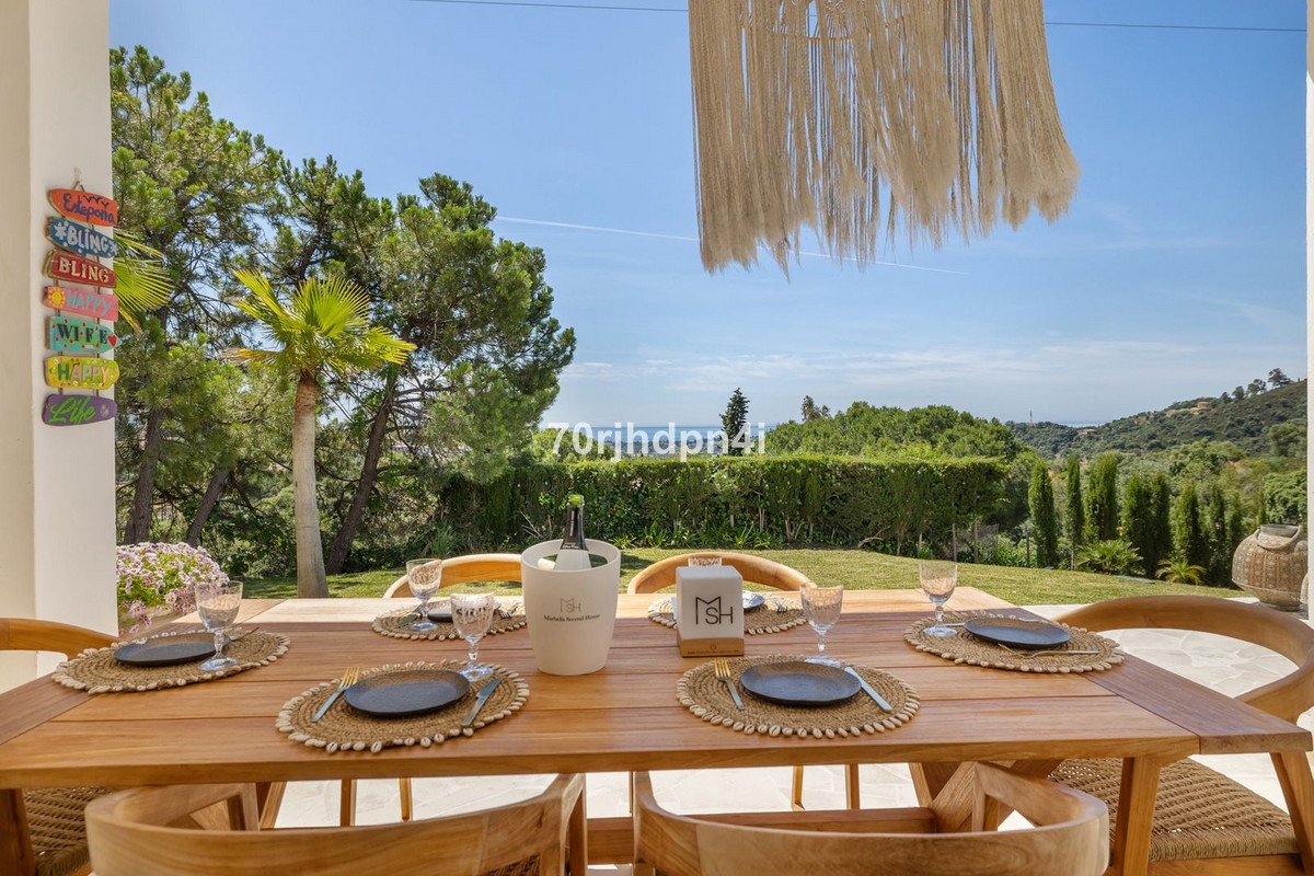 5 Bed Townhouse for sale in Estepona Costa Del Sol, Málaga, Spain