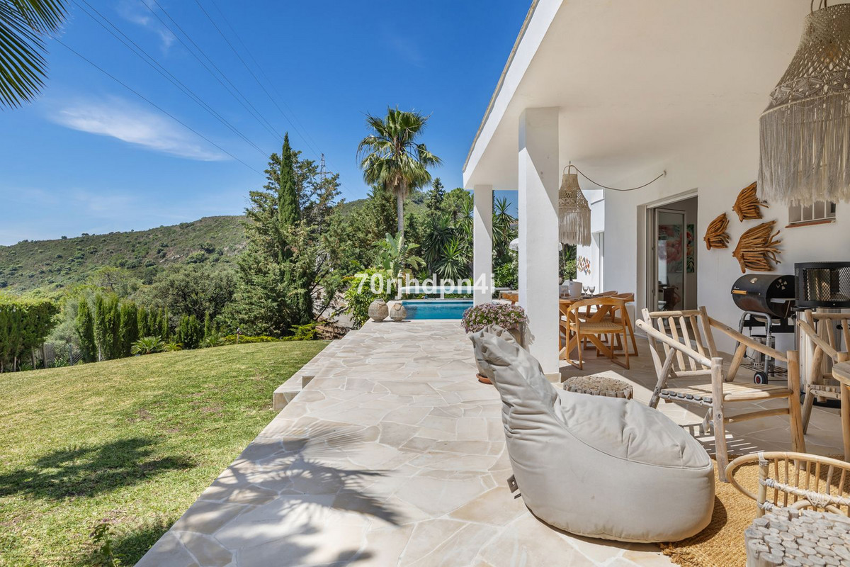 5 Bed Townhouse for sale in Estepona Costa Del Sol, Málaga, Spain