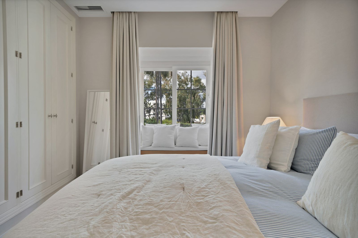 7 Bed Townhouse for sale in Puerto Banús Costa Del Sol, Málaga, Spain