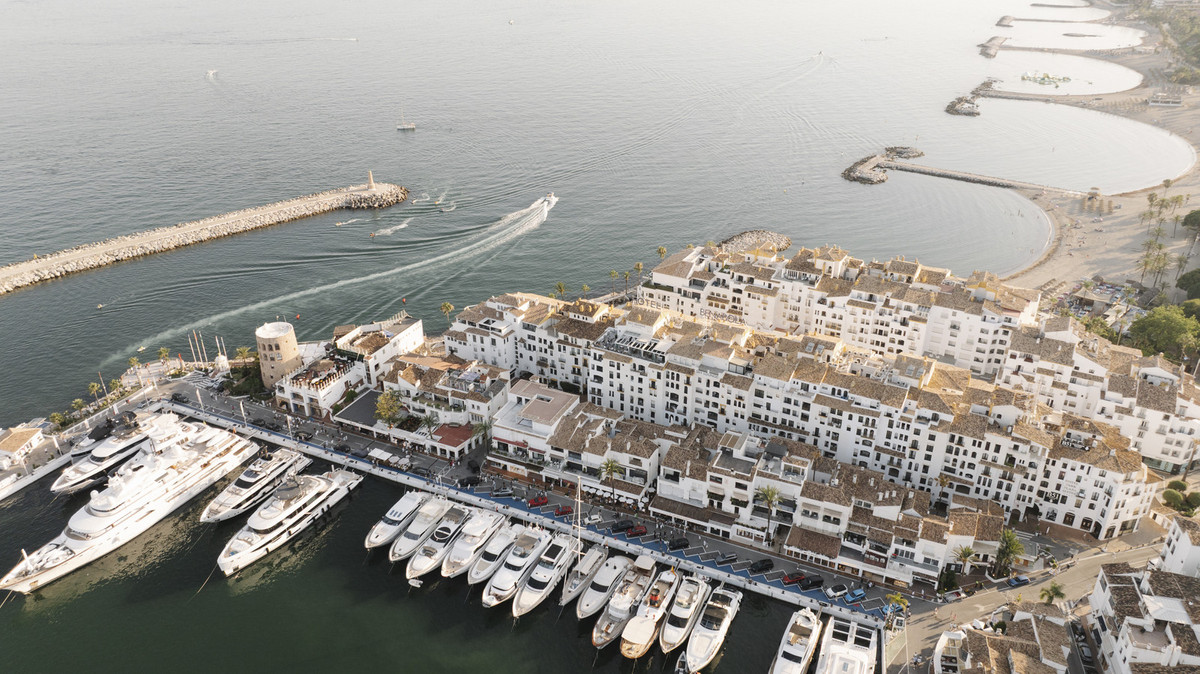 Se vende Dúplex de 3 dormitorios en Costa Del Sol, Málaga, España