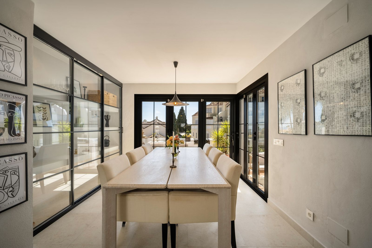 4 Bed Townhouse for sale in Marbella Costa Del Sol, Málaga, Spain