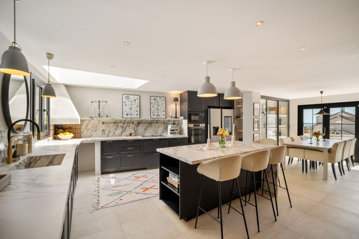 4 Bed Townhouse for sale in Marbella Costa Del Sol, Málaga, Spain