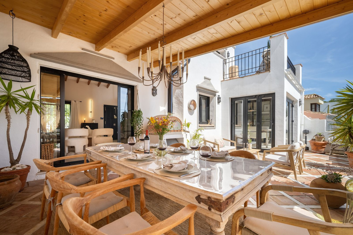 4 Bed Townhouse for sale in Marbella Costa Del Sol, Málaga, Spain