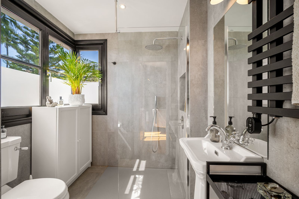 4 Bed Townhouse for sale in Marbella Costa Del Sol, Málaga, Spain