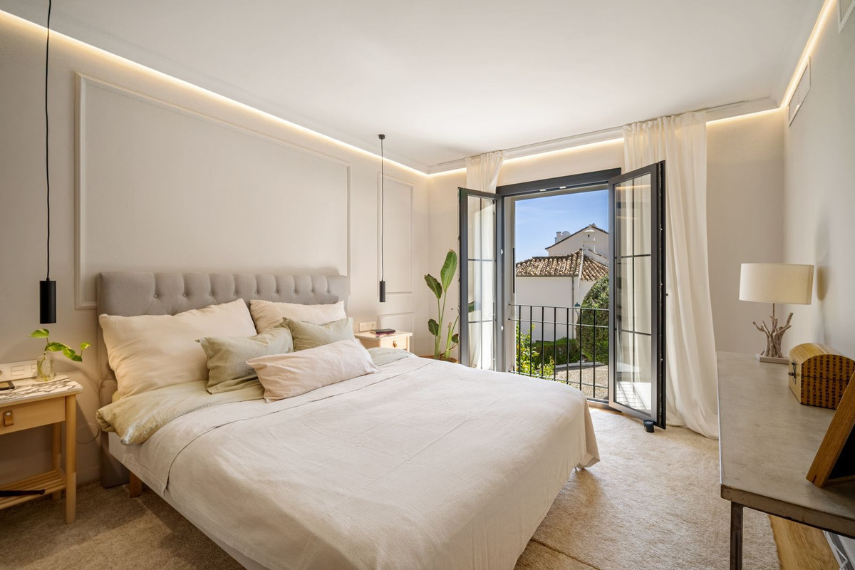 4 Bed Townhouse for sale in Marbella Costa Del Sol, Málaga, Spain