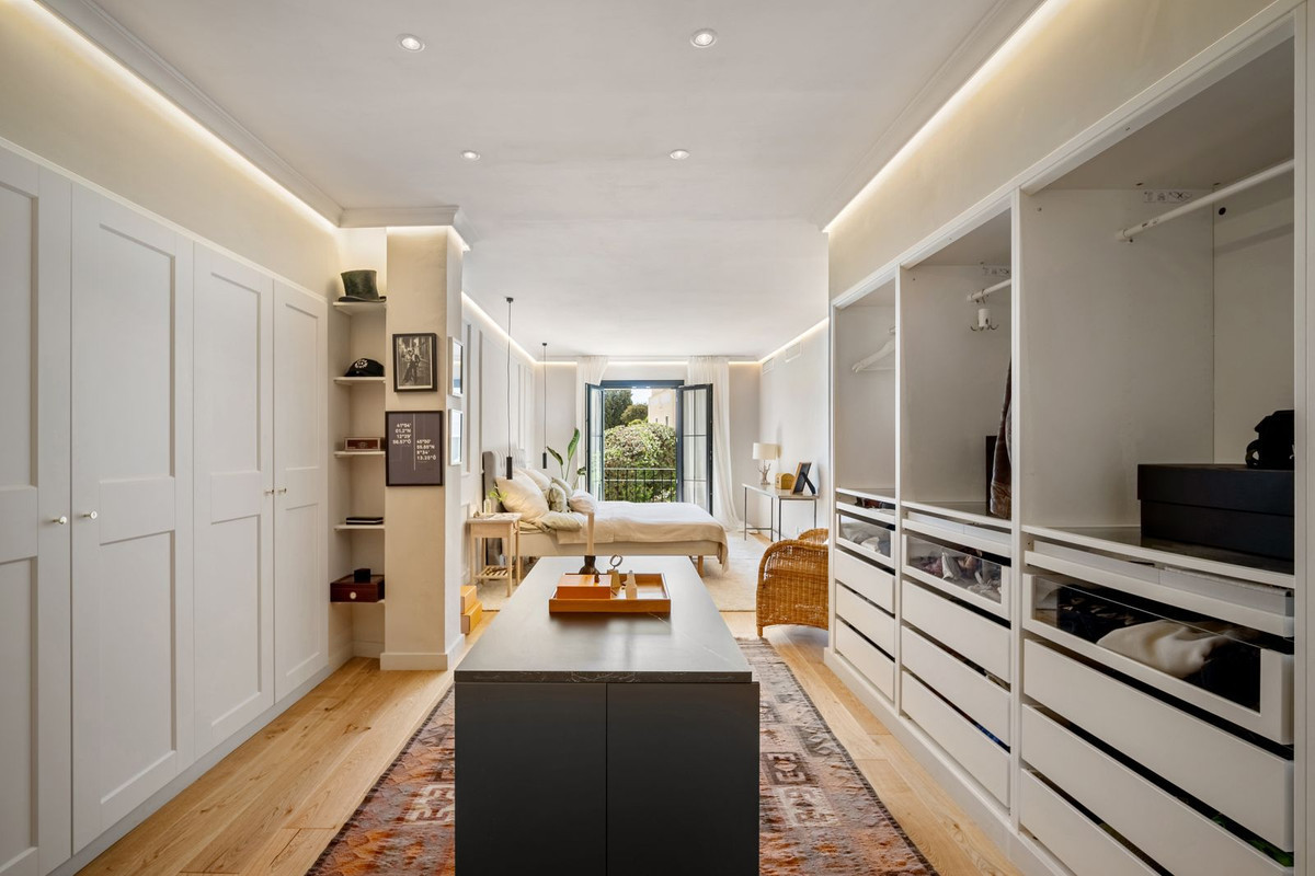 4 Bed Townhouse for sale in Marbella Costa Del Sol, Málaga, Spain