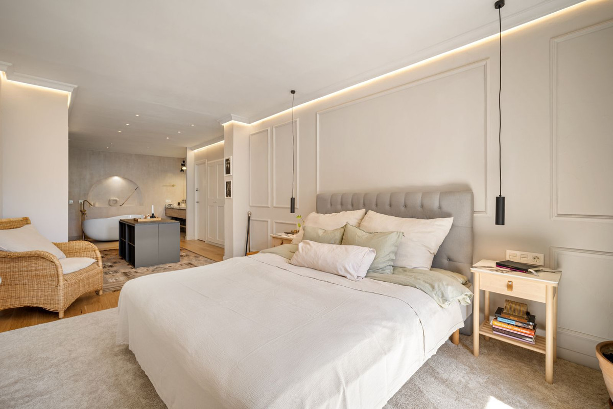 4 Bed Townhouse for sale in Marbella Costa Del Sol, Málaga, Spain