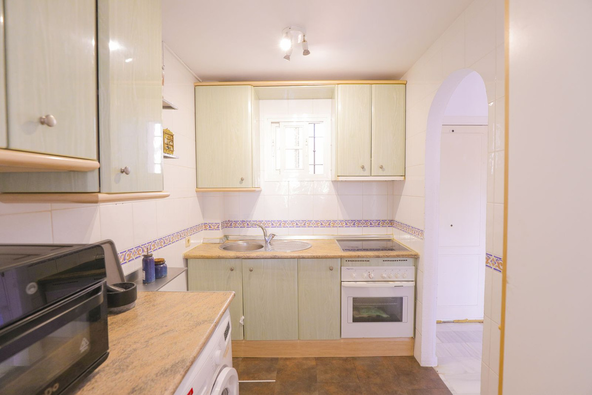 Se vende Apartamento Planta Media de 2 dormitorios en Costa Del Sol, Málaga, España
