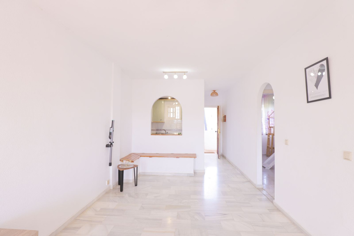 Se vende Apartamento Planta Media de 2 dormitorios en Costa Del Sol, Málaga, España
