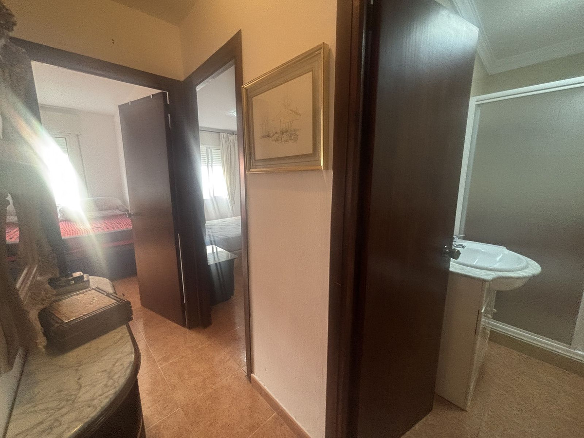 3 Bed Apartment for sale in San Pedro De Alcántara Costa Del Sol, Málaga, Spain