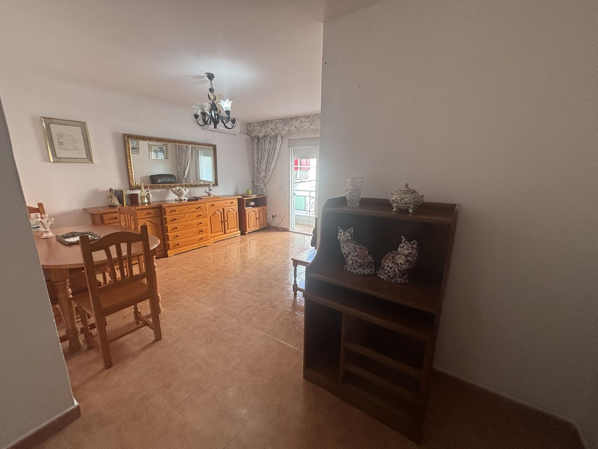 3 Bed Apartment for sale in San Pedro De Alcántara Costa Del Sol, Málaga, Spain