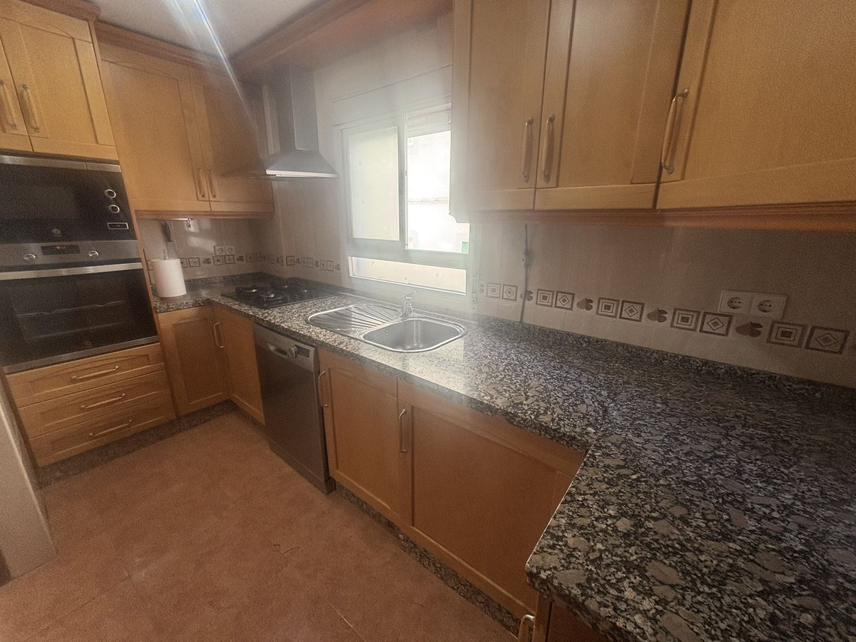 3 Bed Apartment for sale in San Pedro De Alcántara Costa Del Sol, Málaga, Spain