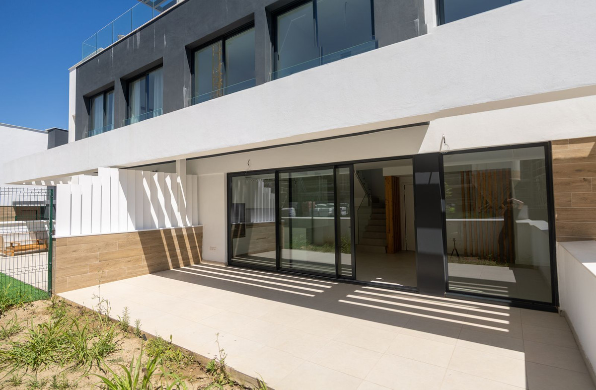 3 Bed Townhouse for sale in Atalaya Costa Del Sol, Málaga, Spain