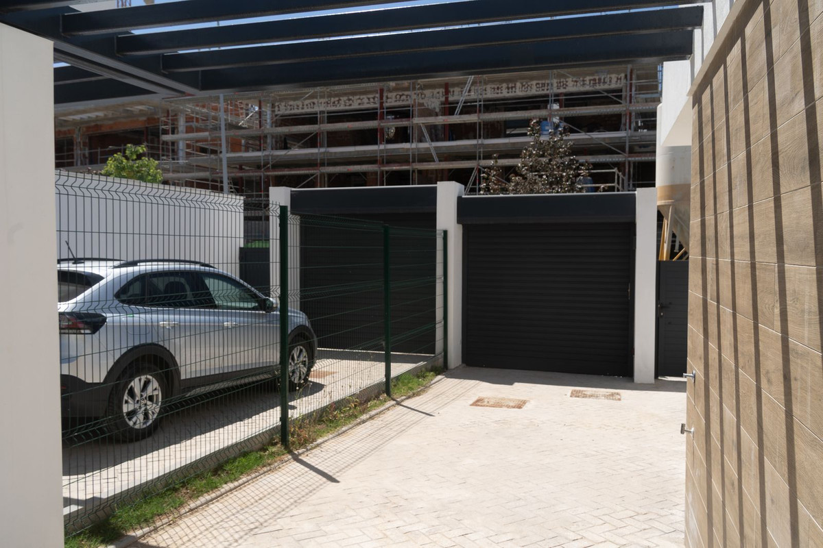 3 Bed Townhouse for sale in Atalaya Costa Del Sol, Málaga, Spain