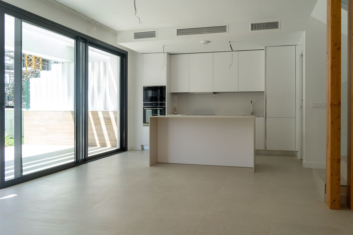 3 Bed Townhouse for sale in Atalaya Costa Del Sol, Málaga, Spain