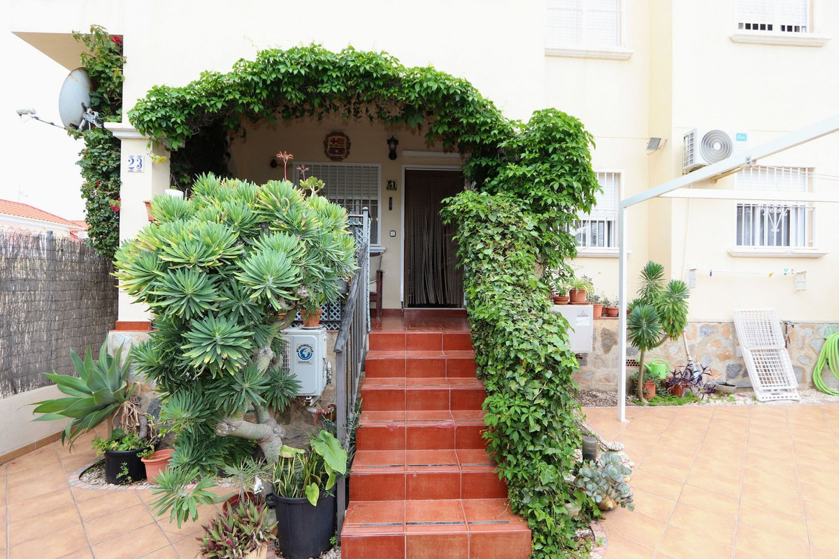 3 Bed Apartment for sale in Playa Flamenca Costa Blanca, Alicante, Spain