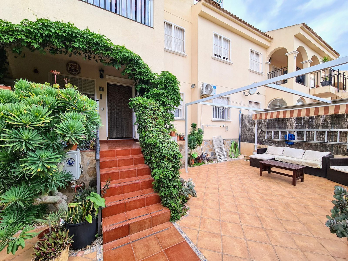 3 Bed Apartment for sale in Playa Flamenca Costa Blanca, Alicante, Spain