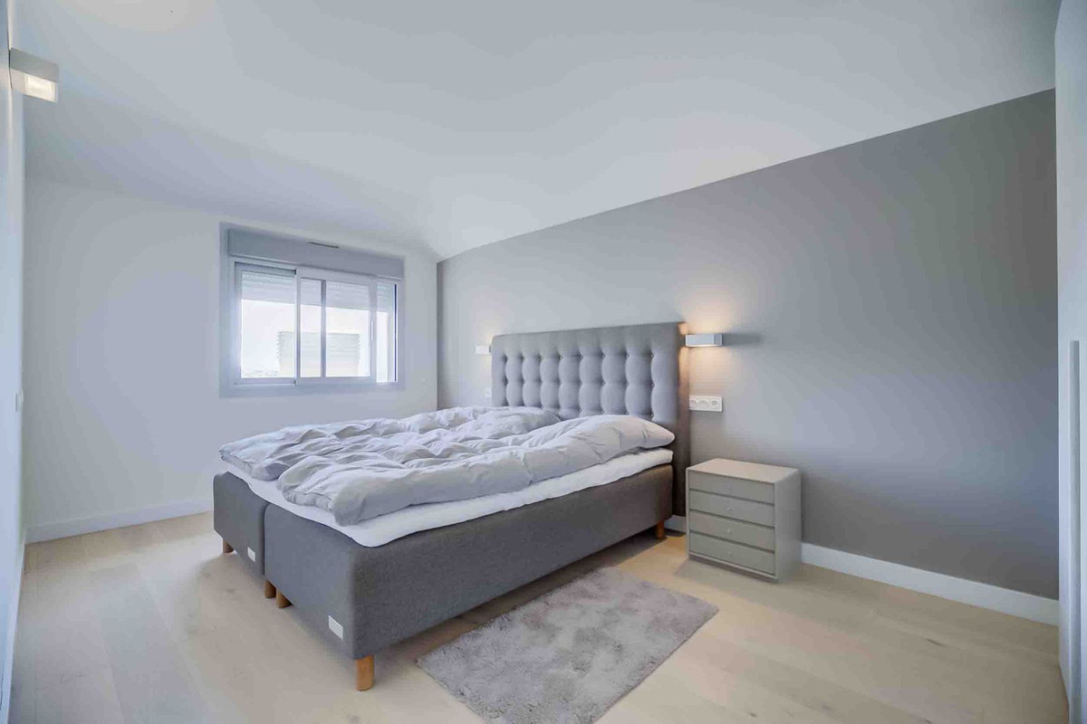 3 Bed Apartment for sale in Fuengirola Costa Del Sol, Málaga, Spain