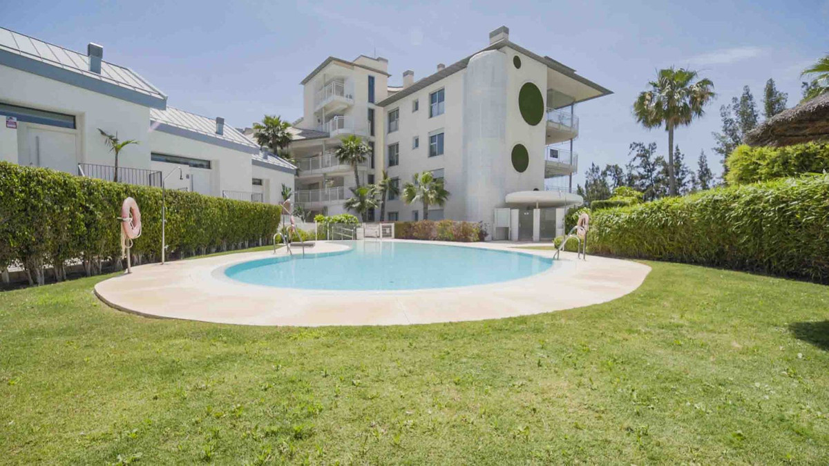 3 Bed Apartment for sale in Fuengirola Costa Del Sol, Málaga, Spain
