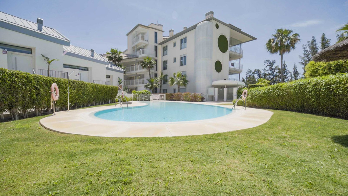 3 Bed Apartment for sale in Fuengirola Costa Del Sol, Málaga, Spain