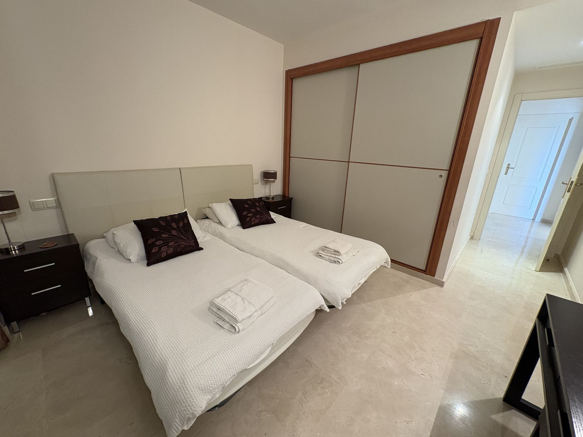 3 Bed Apartment for sale in La Quinta Costa Del Sol, Málaga, Spain